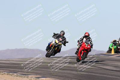 media/Dec-01-2025-Moto Forza (Mon) [[2daa91e15f]]/2-Intermediate Group/Session 2 (Turns 9 and 10)/